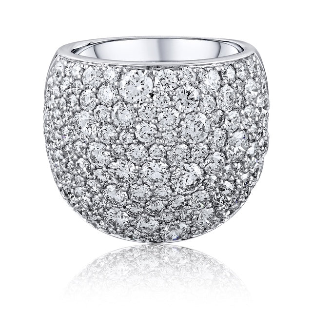 Spectacular Diamond White Gold Ring