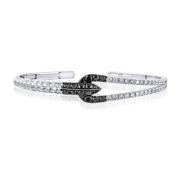 Original black and white arrow and loop design