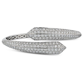 Criss Cross Big Love Arrows Cuff
