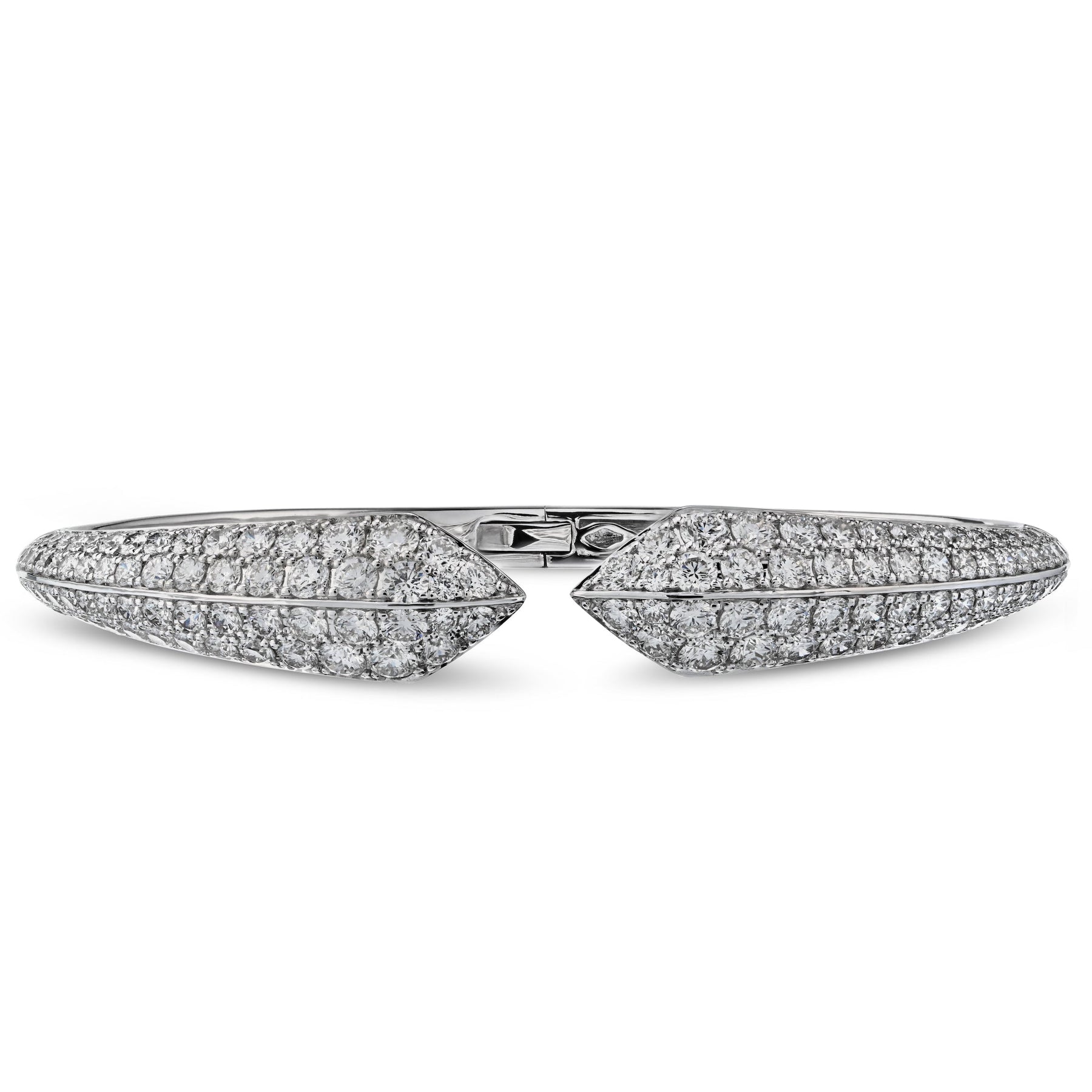 Facing Big Love Arrows Cuff