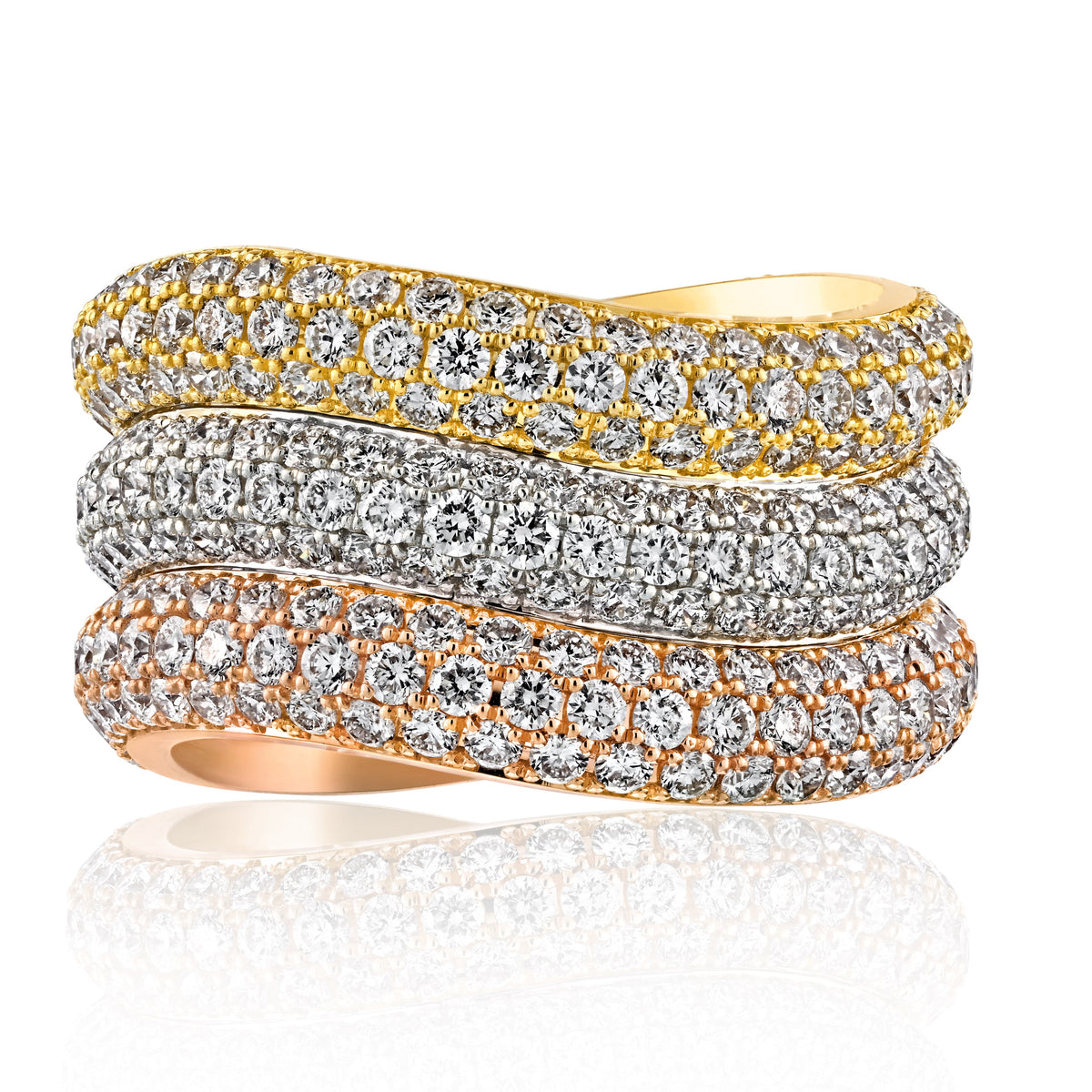 Beautiful and Rich Wavy Ring